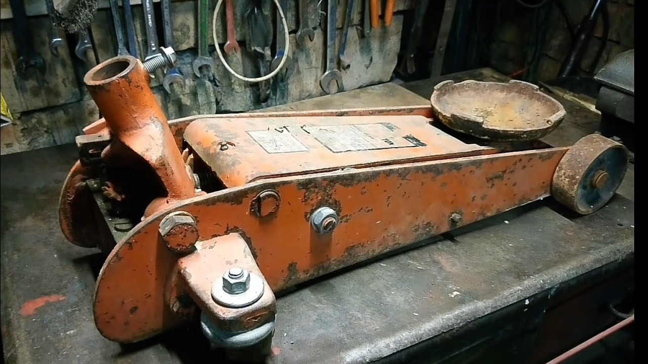 Vintage Blackhawk S4 Floor Jack
